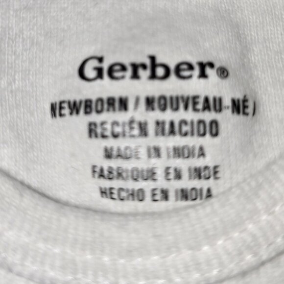 Lot of 4 pieces, 2 pants, 1 white onesie, 1 onepieceoutfit all sized Newborn - Picture 2 of 9